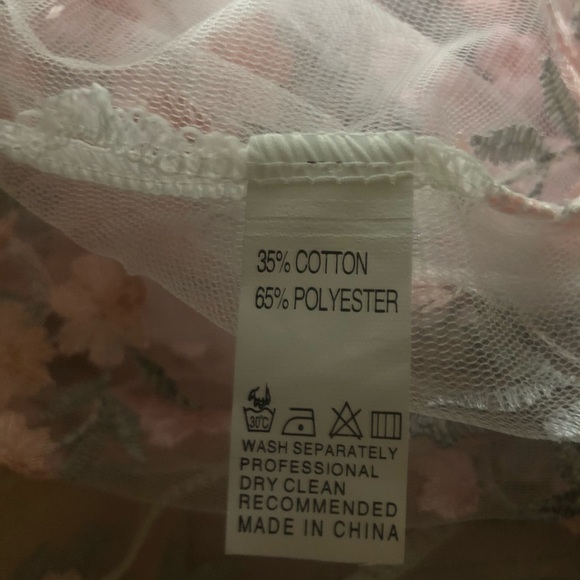 NWT Floral Embroidered Crop Mesh Top - Picture 9 of 10